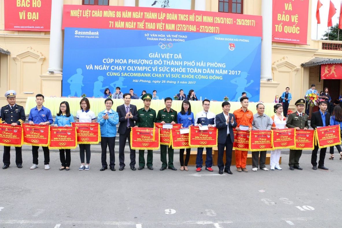 Đoàn thanh niên Tổng công ty Bảo đảm an toàn hàng hải miền Bắc tham gia Ngày chạy Olympic vì sức khỏe toàn dân năm 2017